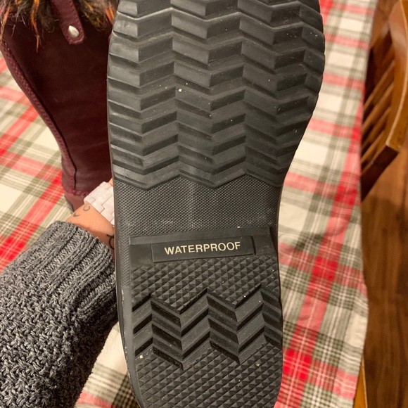 Sorel Joan of Artic Wine Boots rainbow faux fur - Picture 11 of 13